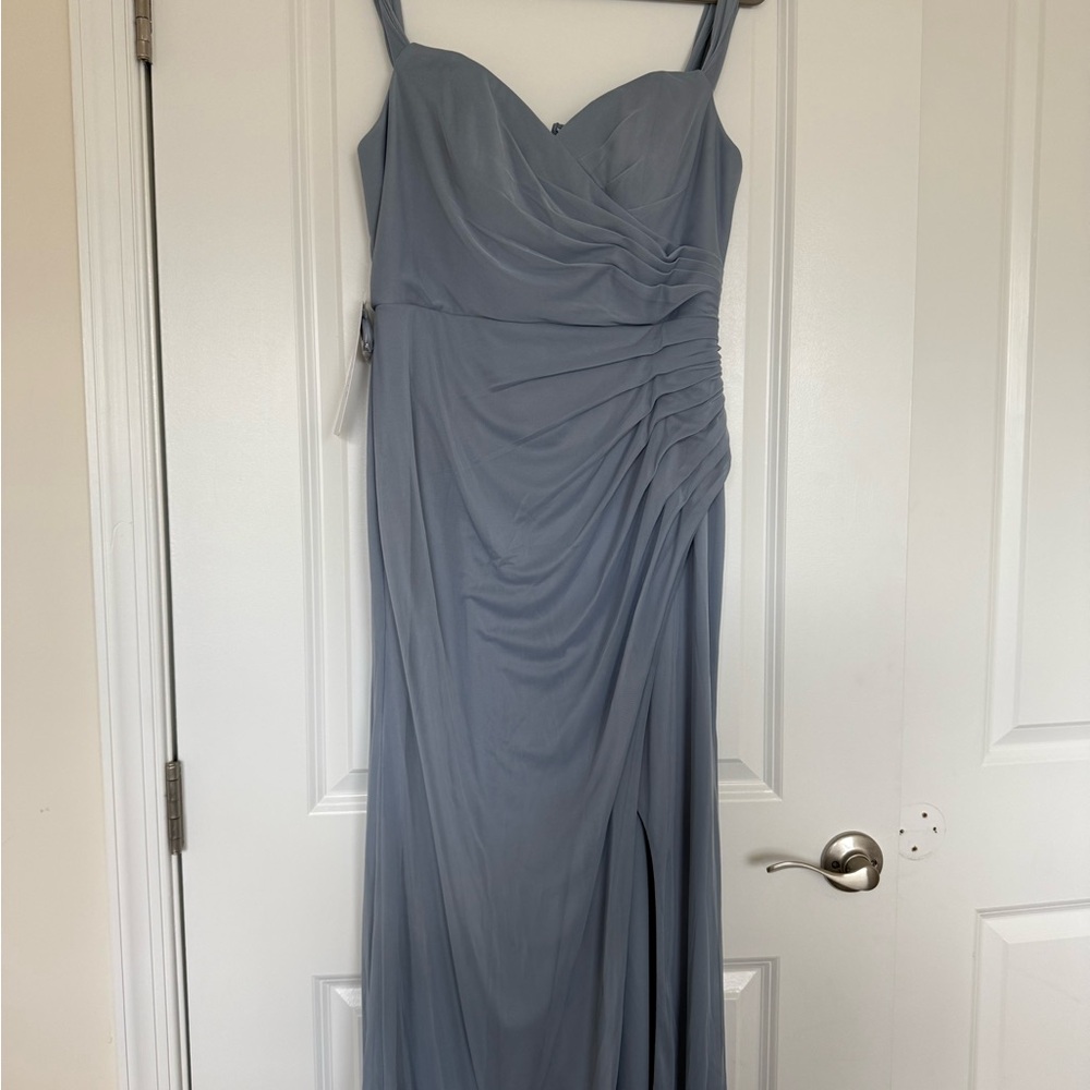 Elegant Blue Evening Gown